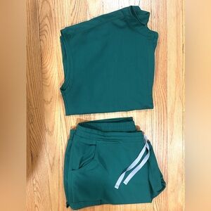 Hunter Green Figs Scrub Set